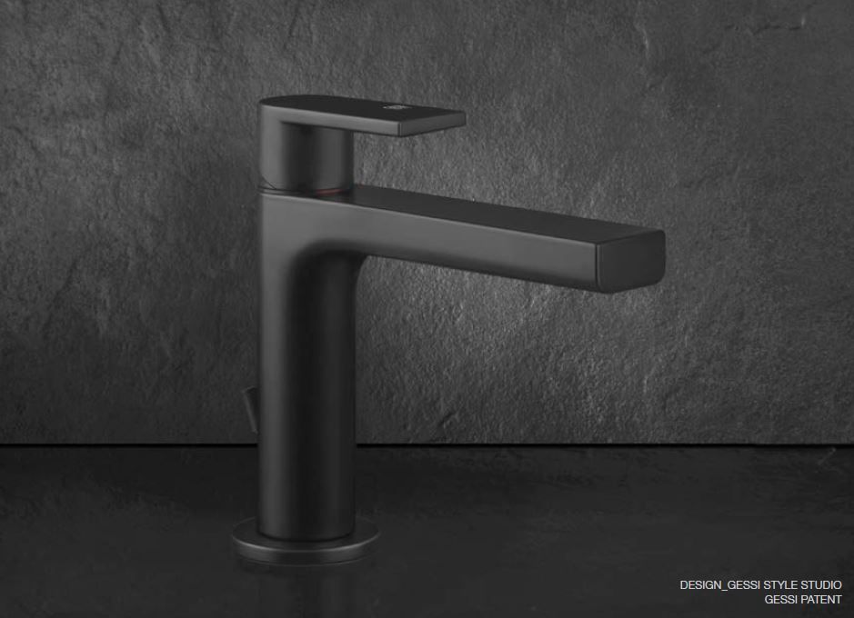 Gessi- Via Manzoni
